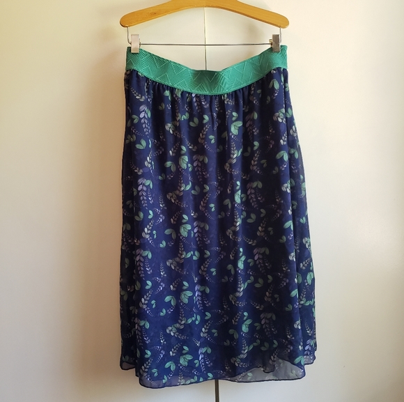 Lularoe Lola Skirt - Picture 1 of 6